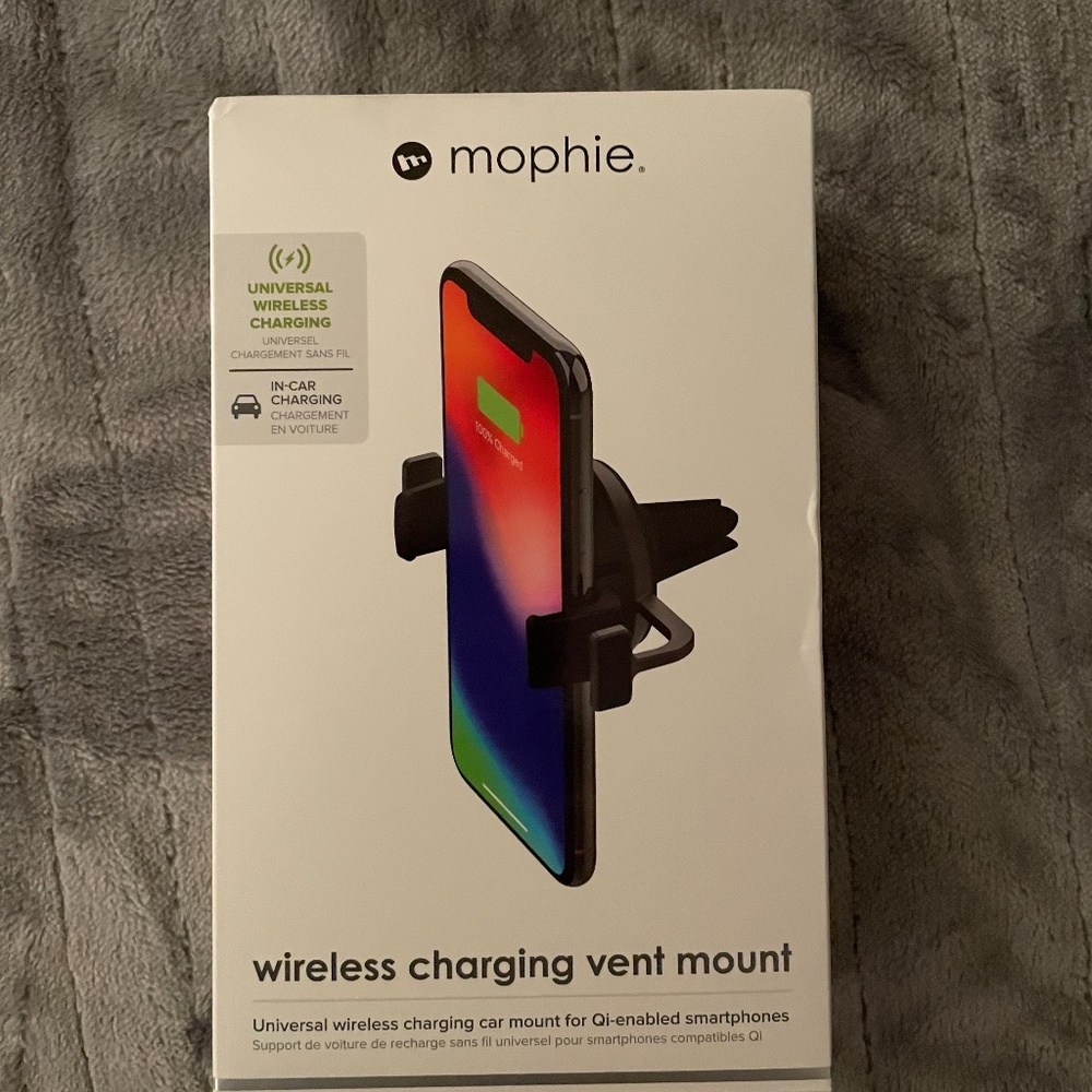 Mophie Complete Vent Mount Car Charging System NIB